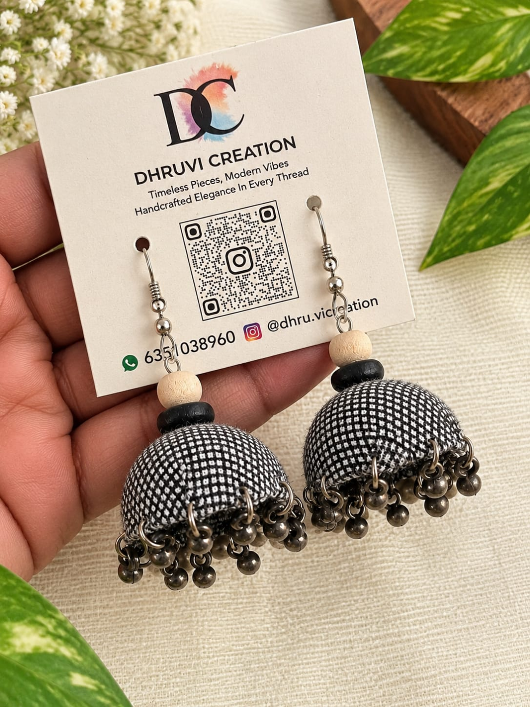 BLACK AND WHITE STATEMENT JHUMKI