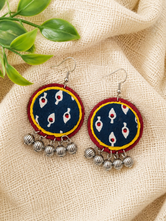 ROYAL BLUE EARRING