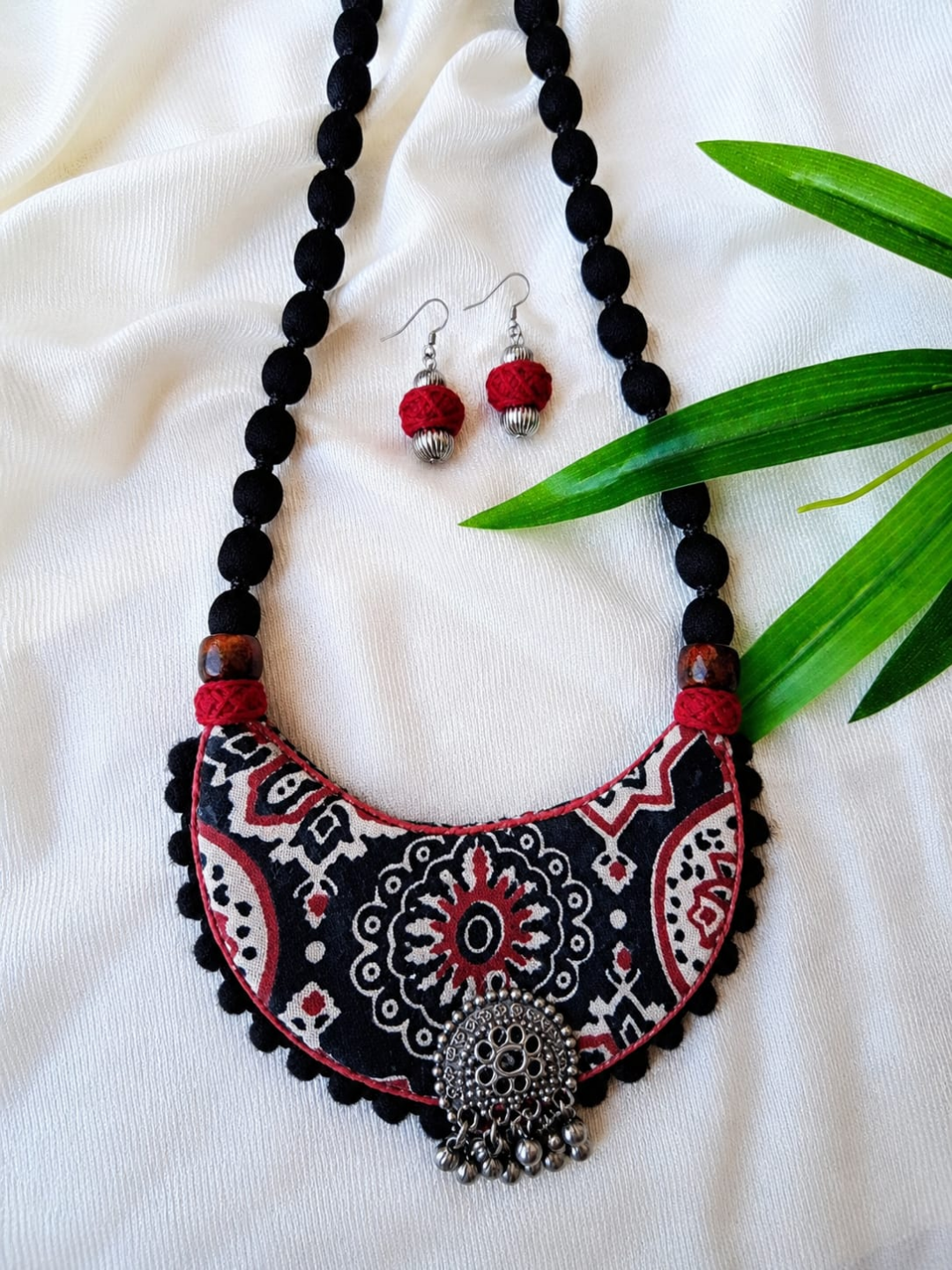 AJRAKH CHANDRAKALA NECKLACE SET