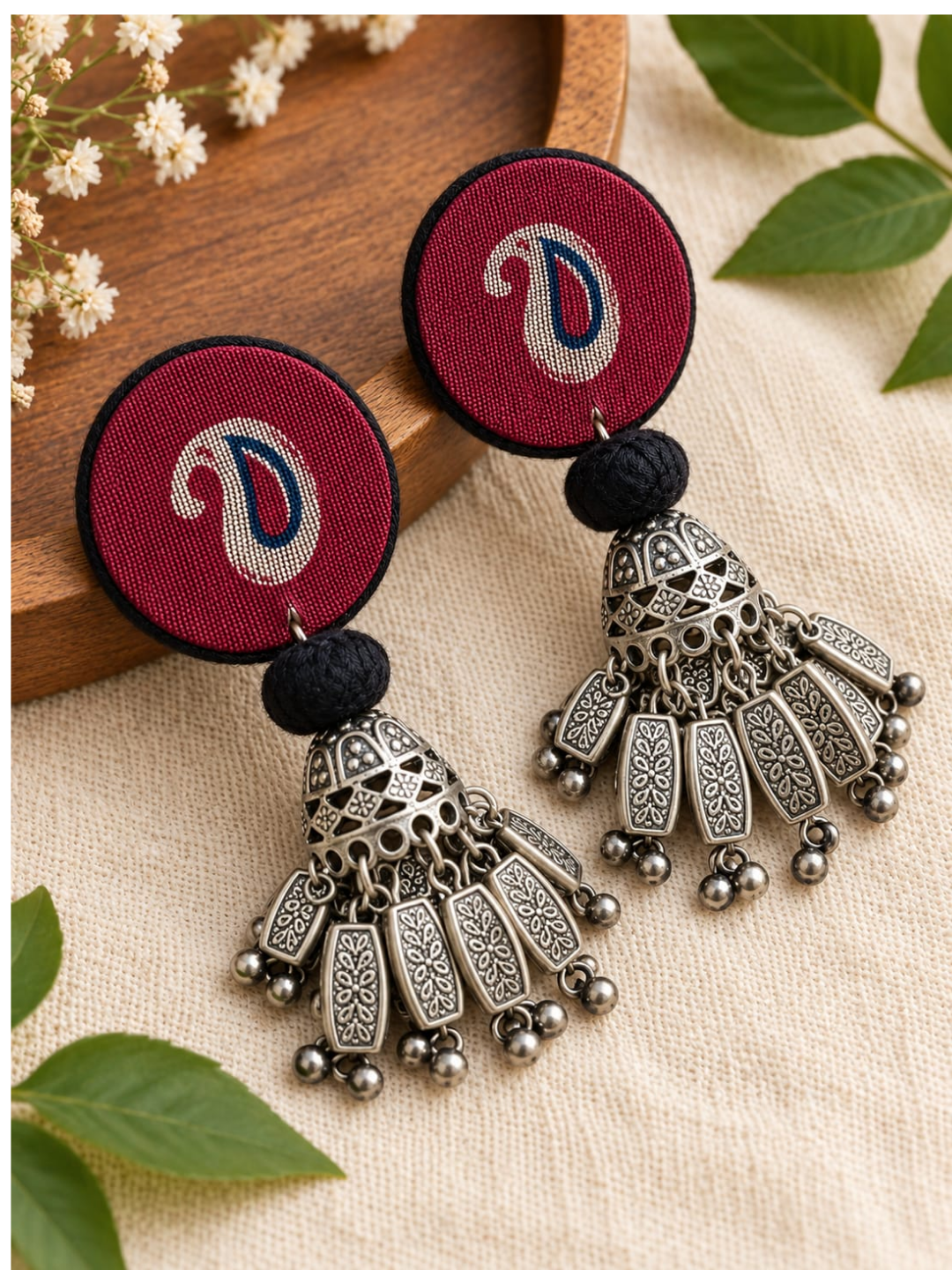 MAROON BLACK STATEMENT JHUMKI